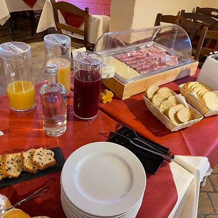 Agriturismo Fiore Di Campo フェルモ エクステリア 写真