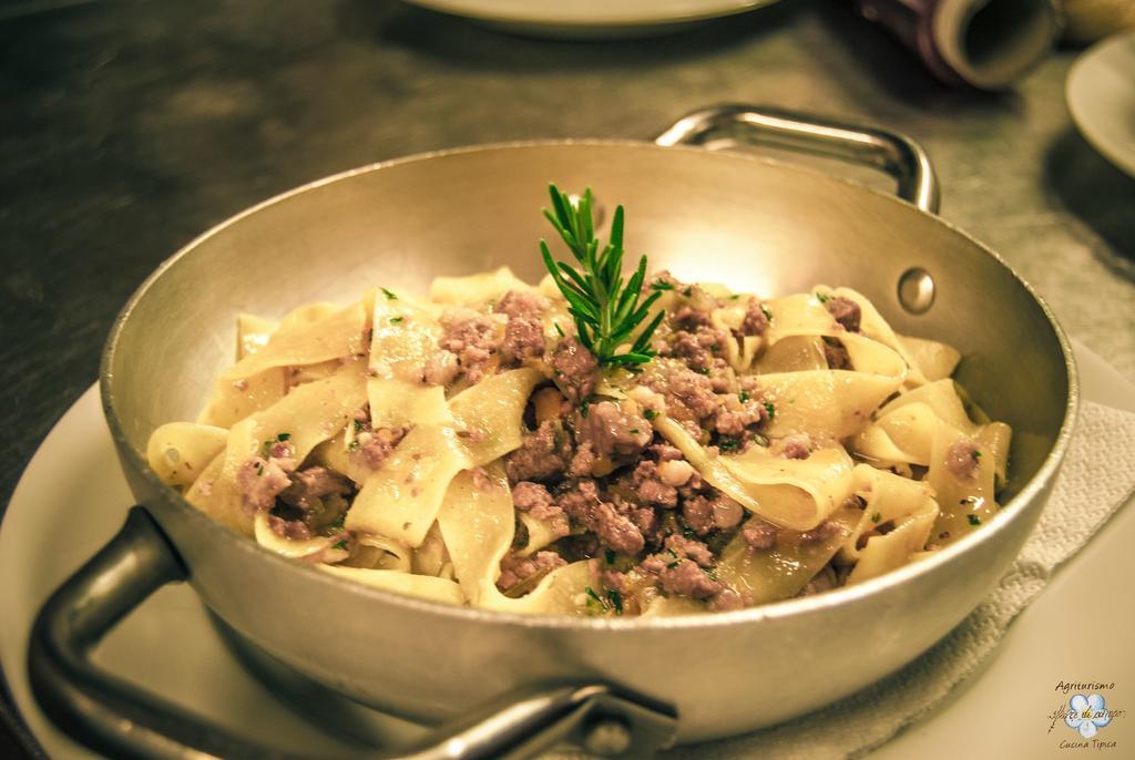 Agriturismo Fiore Di Campo フェルモ エクステリア 写真